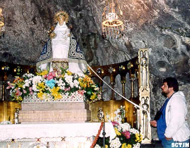 Oraciones a la Santina