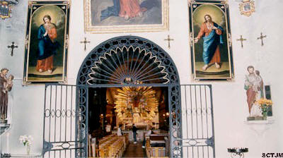 Entrada a Capilla del Milagro